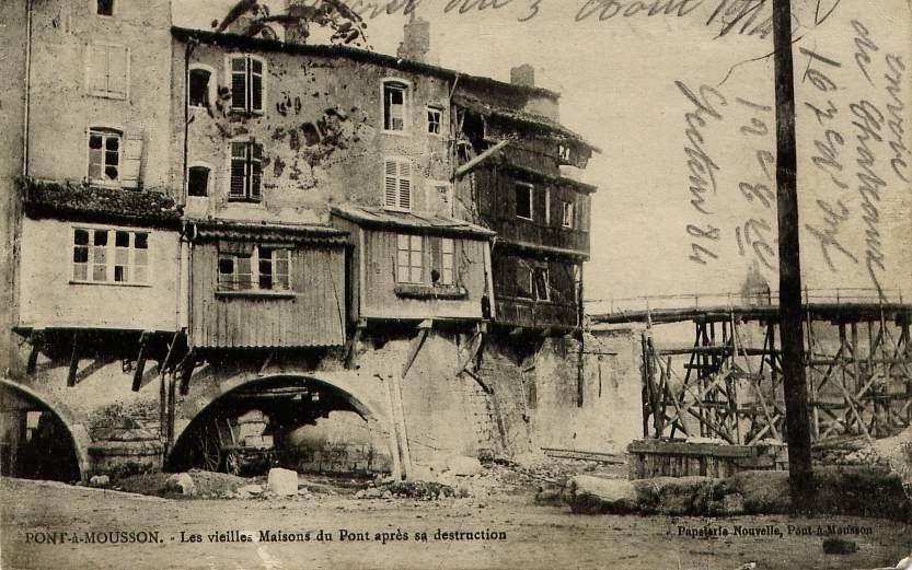 Maisons sur le pont de Pont-à-Mousson (image rajoutée pour visualiser l'évenement)